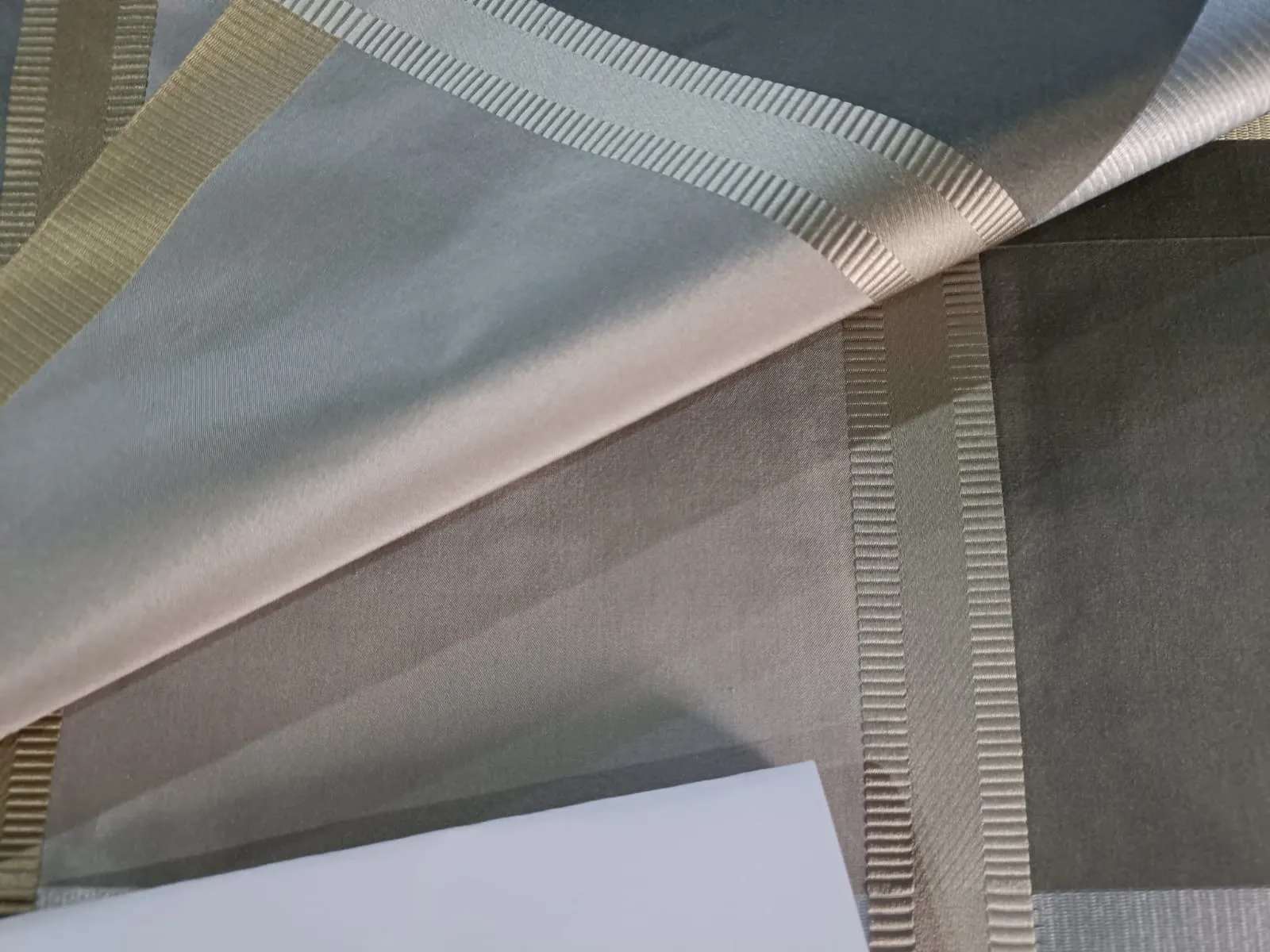 100% SILK TAFFETA FABRIC SILVER GREY &amp;DARK IVORY jacquard Plaids TAFC54[1]