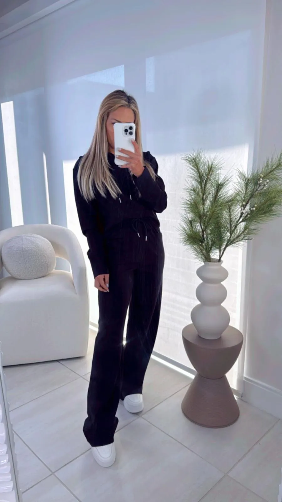 1080 Casual chic hoodie and wide pants set