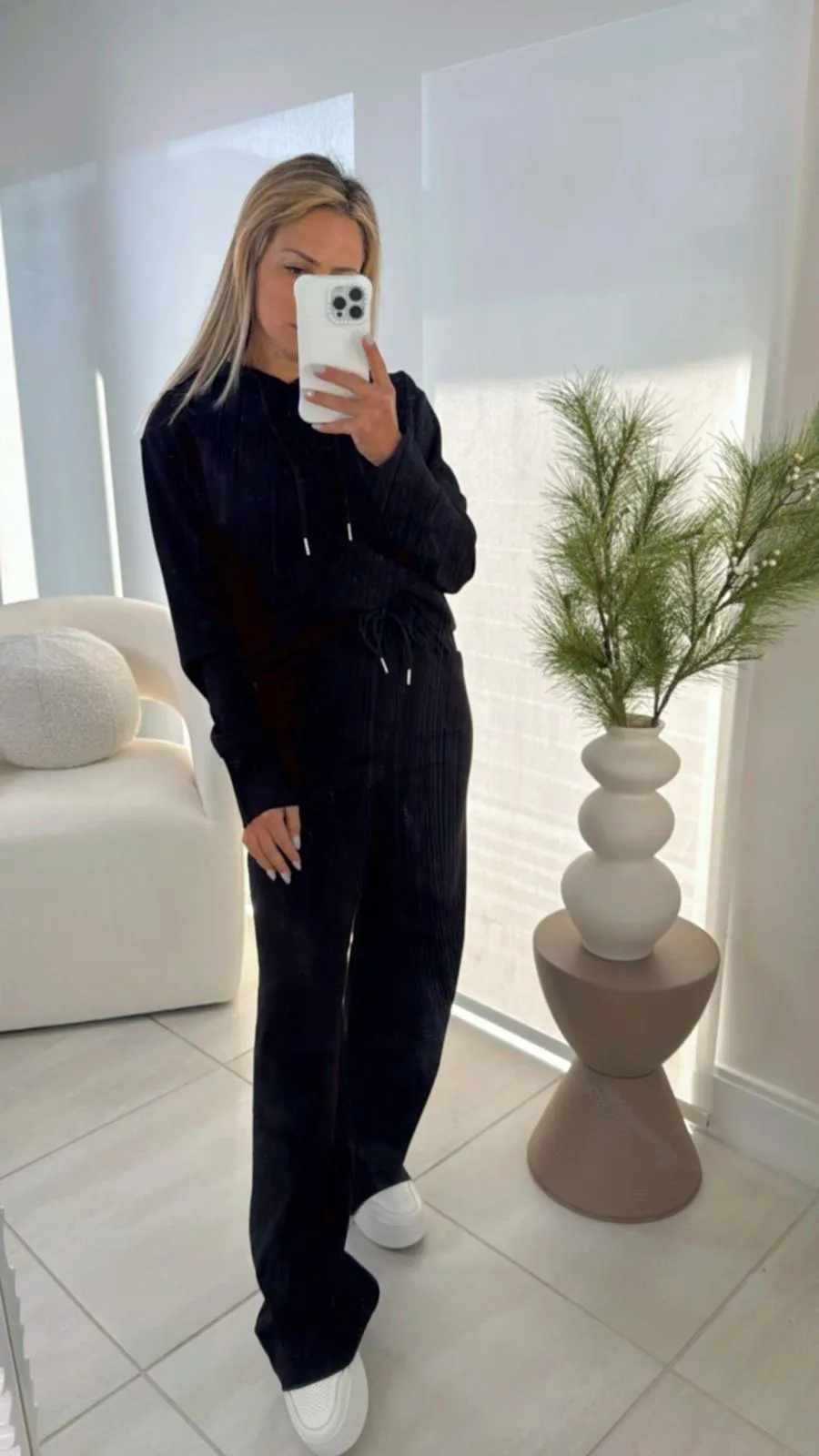 1080 Casual chic hoodie and wide pants set