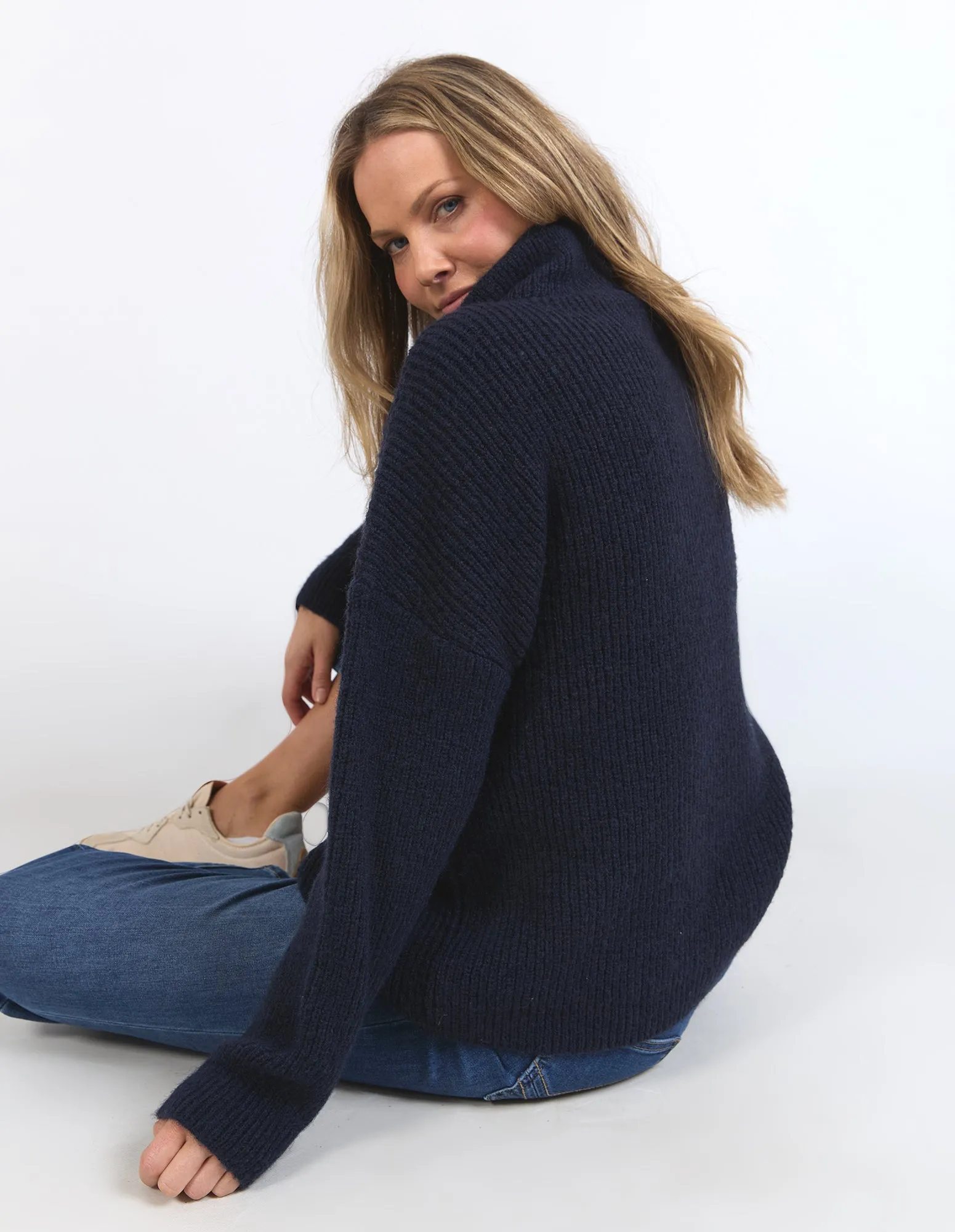 Bron Button Knit - Navy