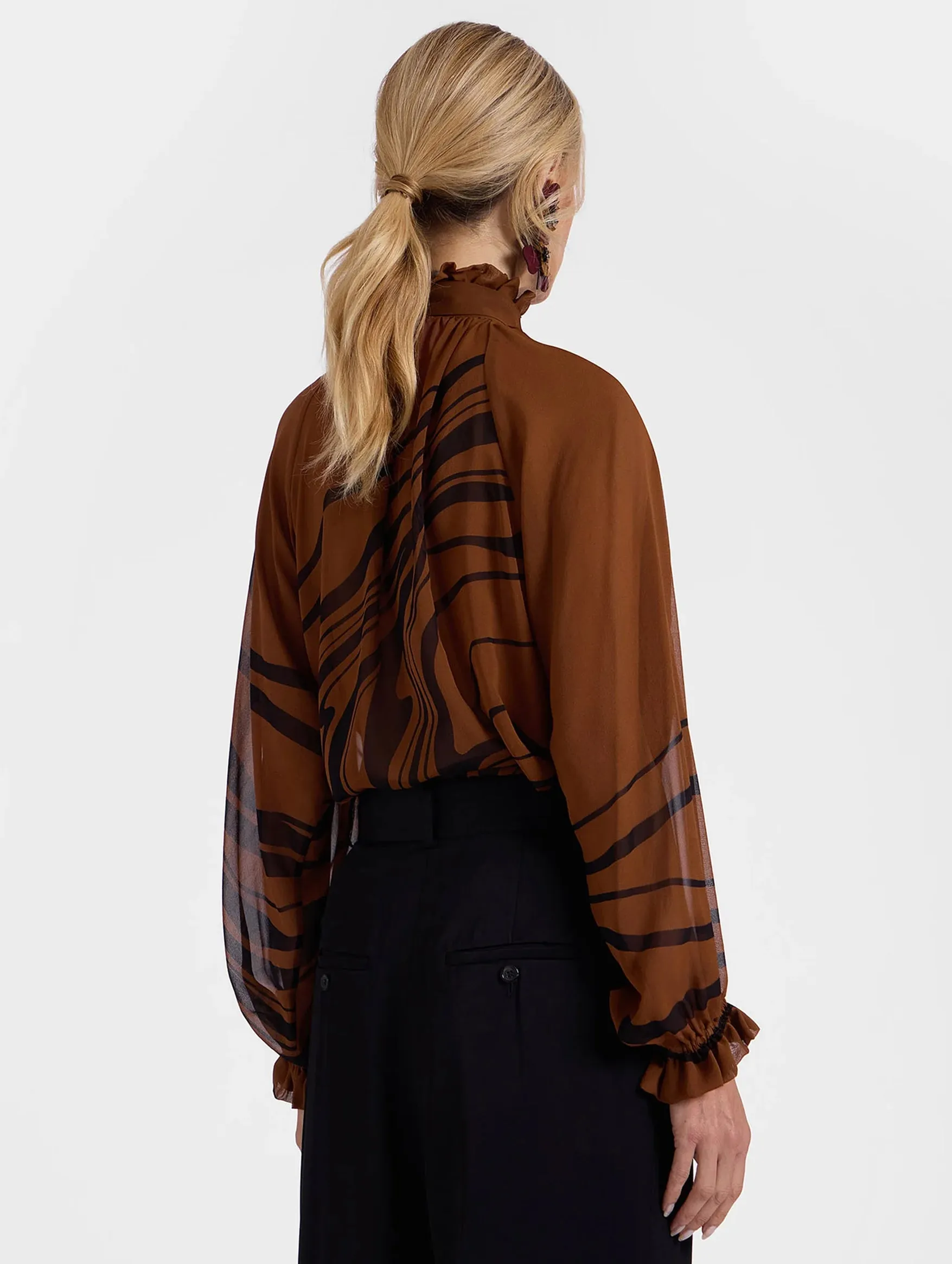 Cerere Silk Chiffon Blouse In Big Blooms Placée
