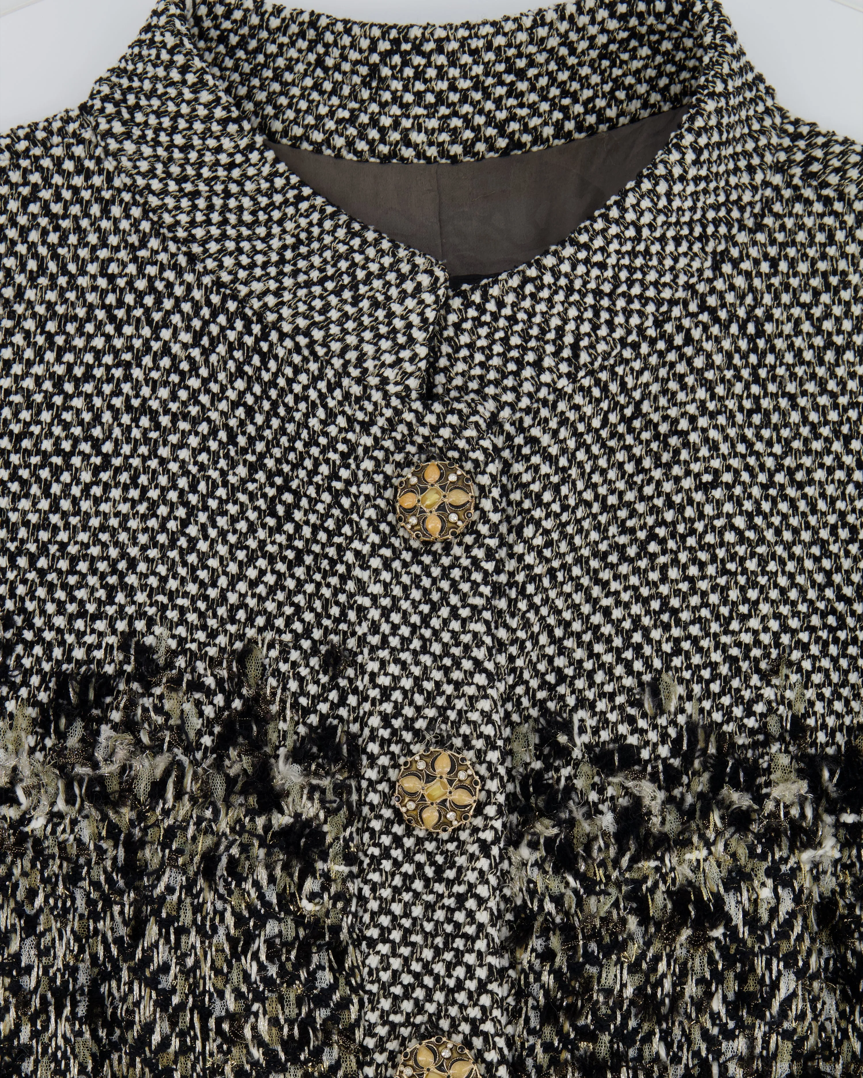 Chanel Black & White Mid-sleeve Jacket With Embellished Buttons Size Fr 36 (uk 8)