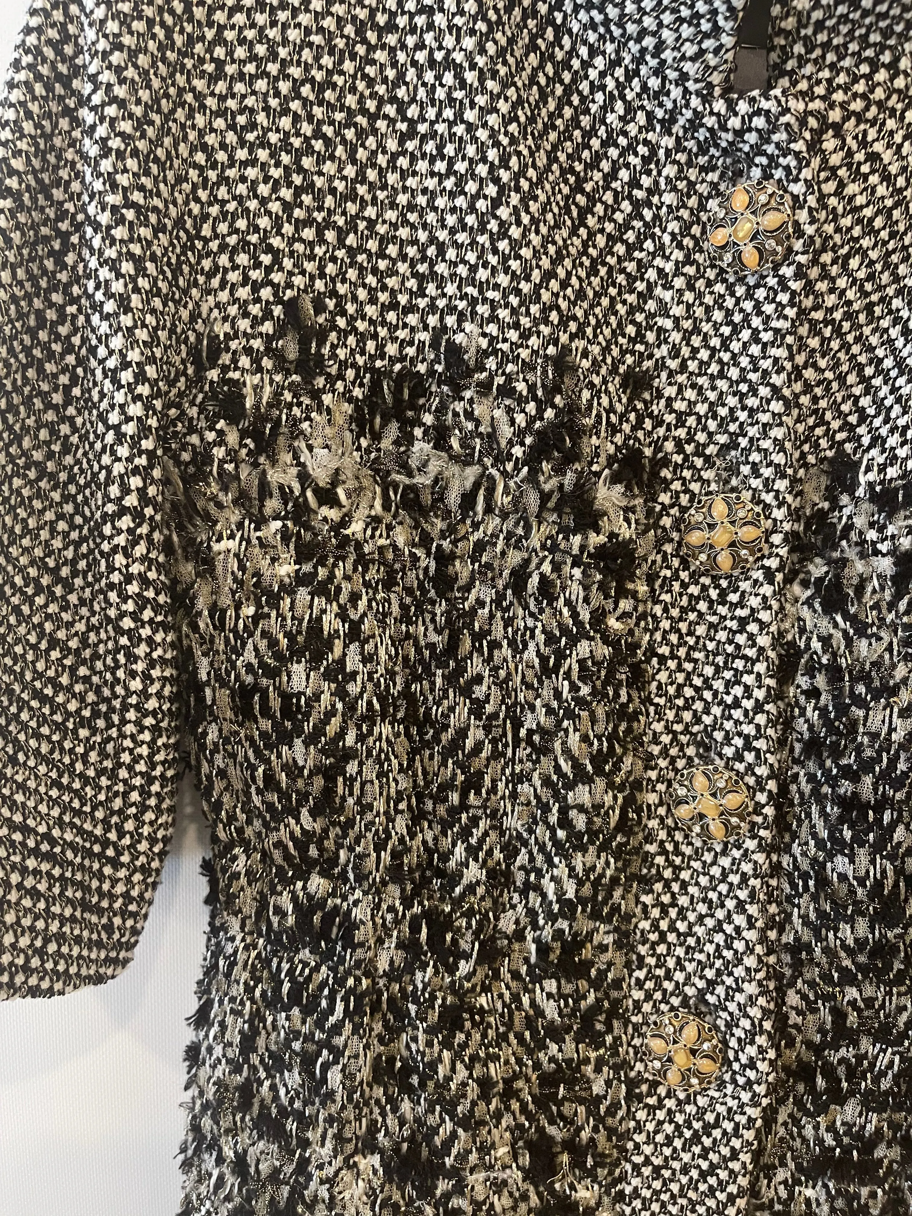 Chanel Black & White Mid-sleeve Jacket With Embellished Buttons Size Fr 36 (uk 8)