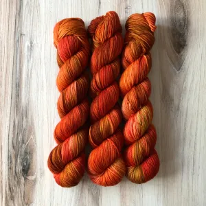 Countess Ablaze - Knitting Project In a Tin - Grande Merino DK