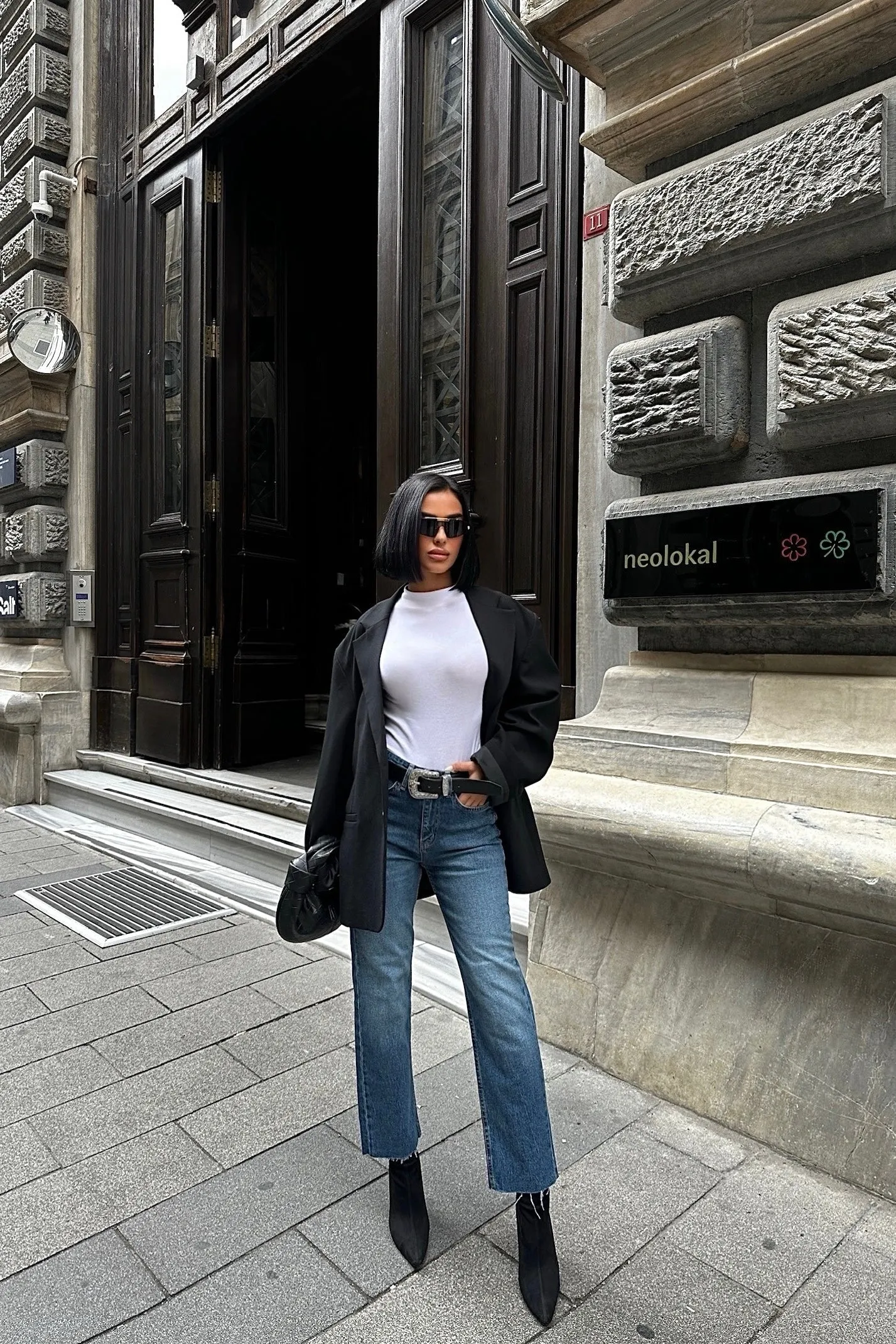 High-Rise Ankle Jeans- Blue
