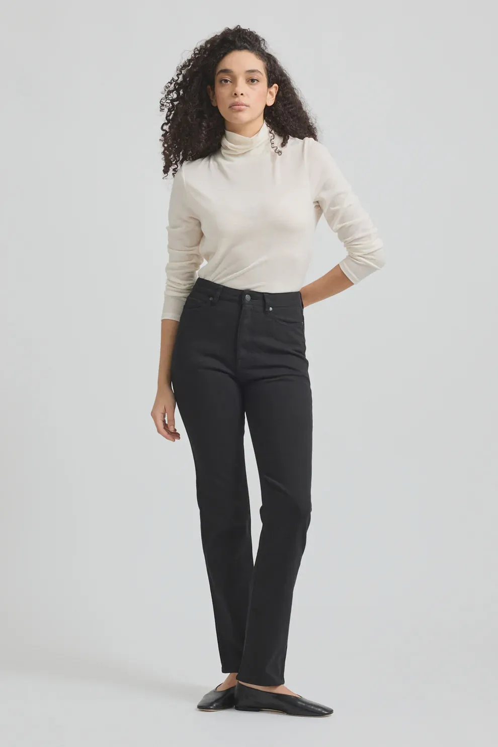 High Rise Straight Jean | Black