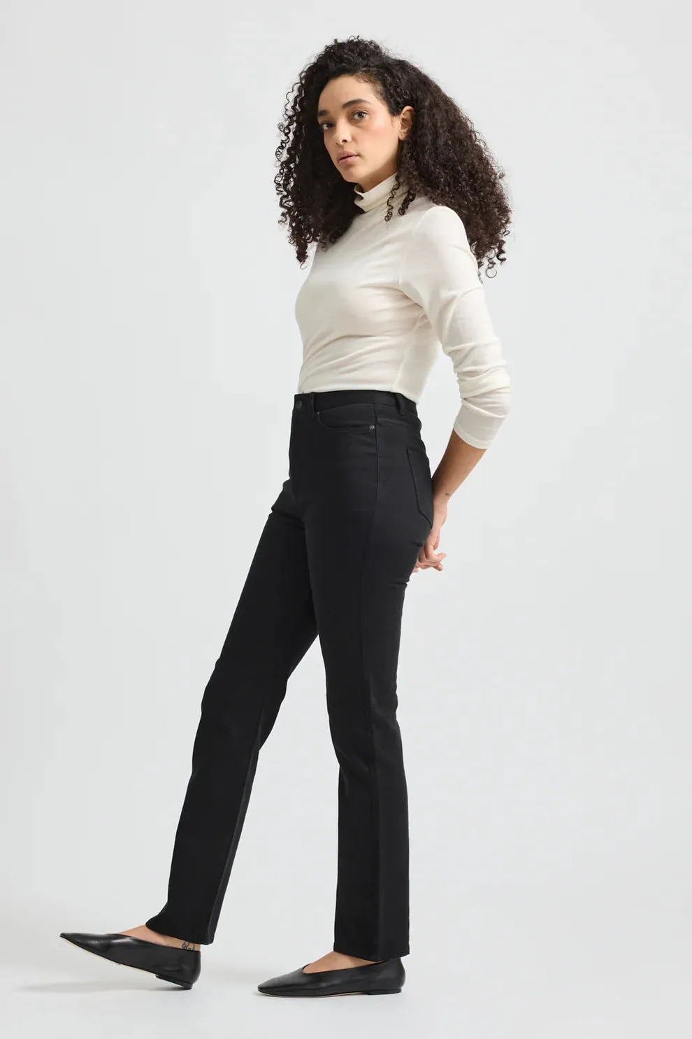High Rise Straight Jean | Black