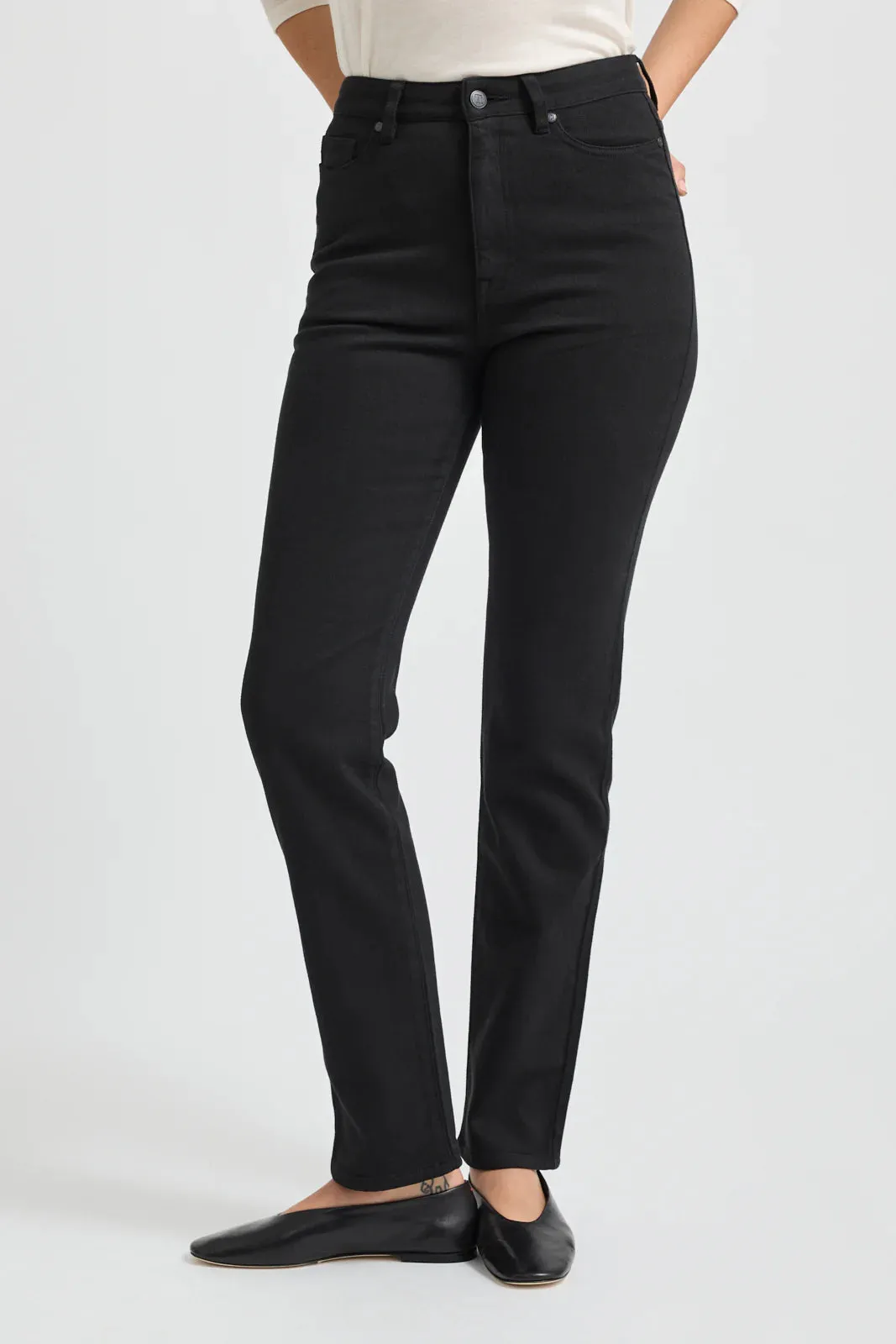 High Rise Straight Jean | Black