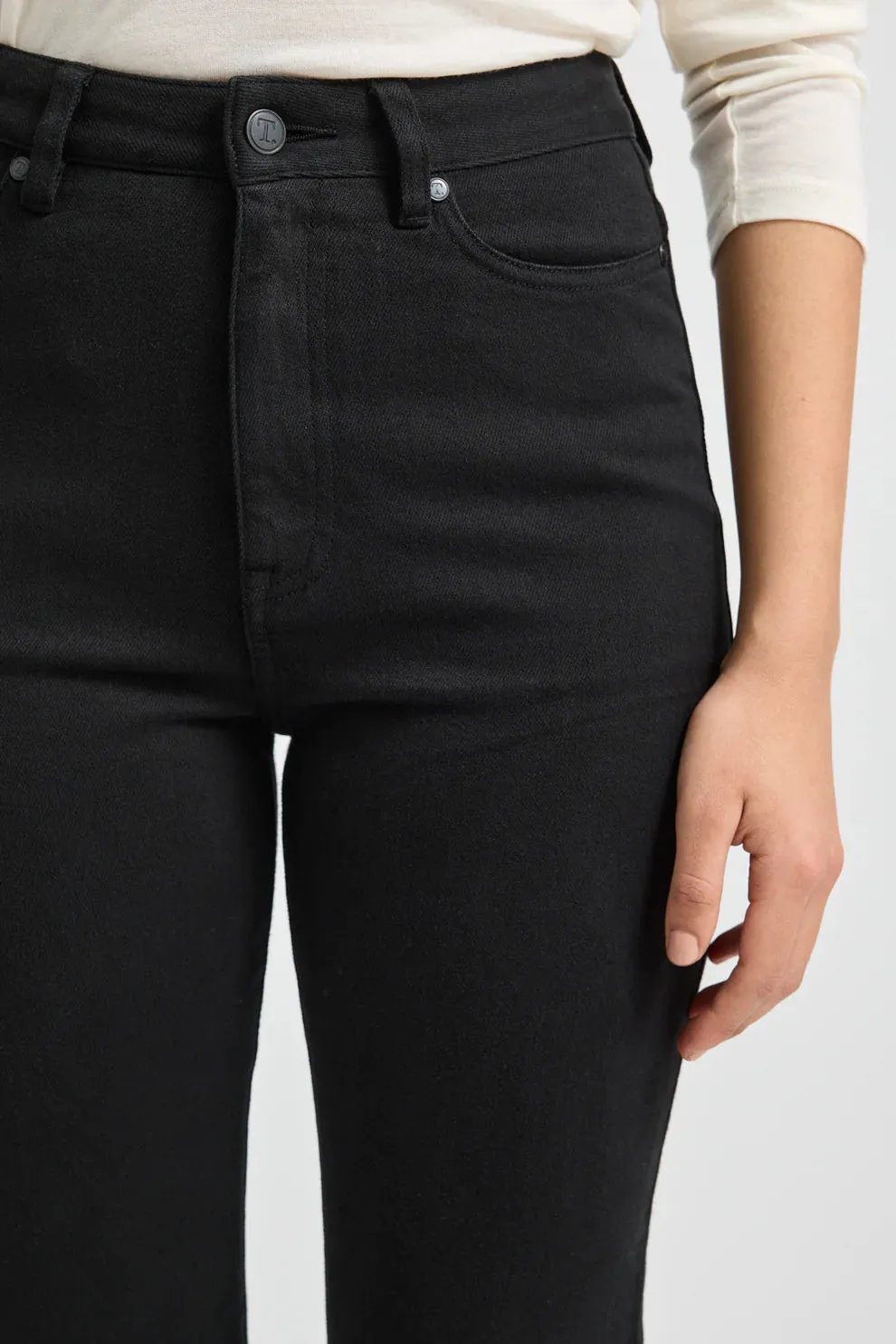 High Rise Straight Jean | Black
