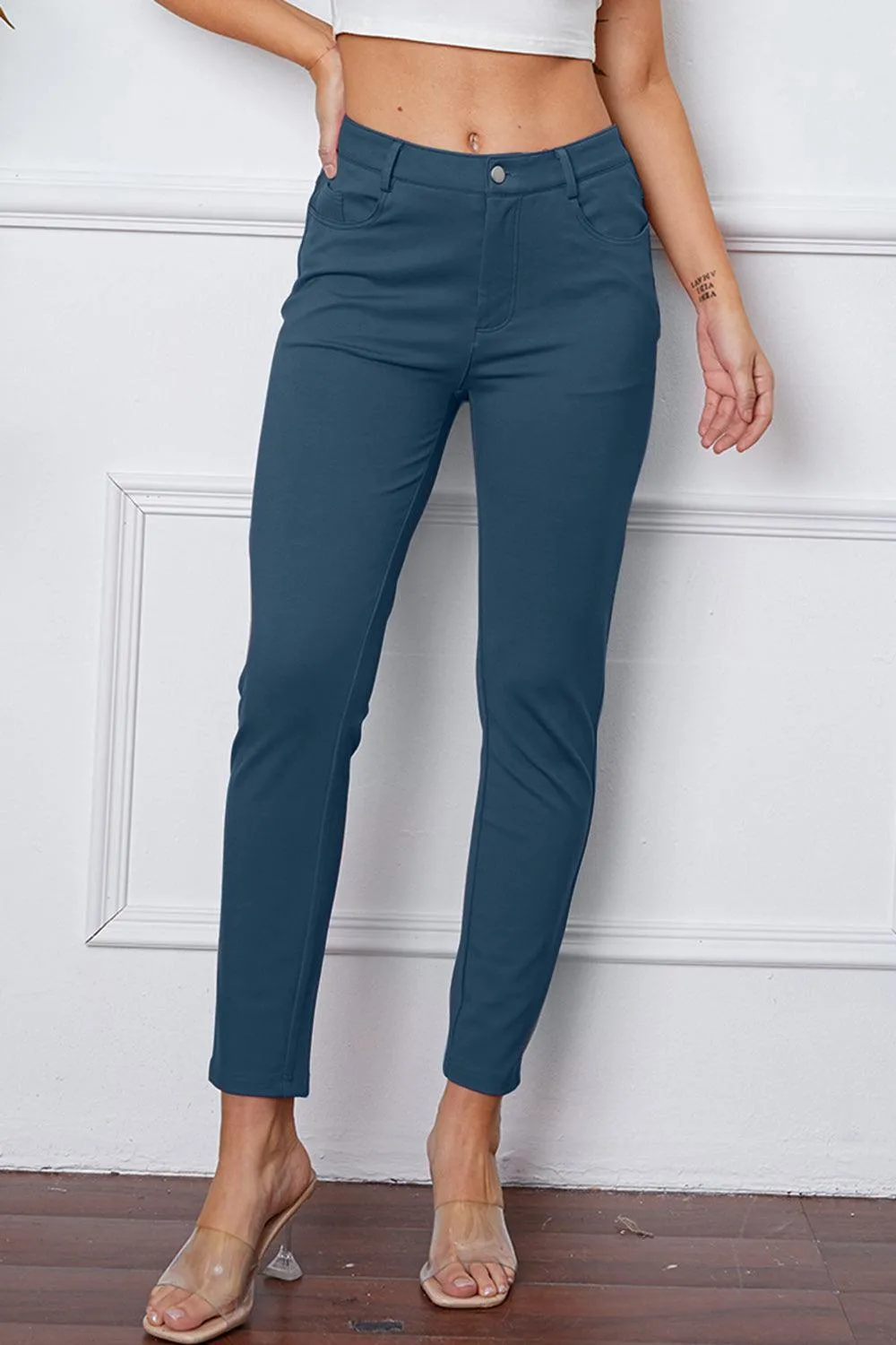 Leisure Chic Stretch High Waisted Skinny Pants