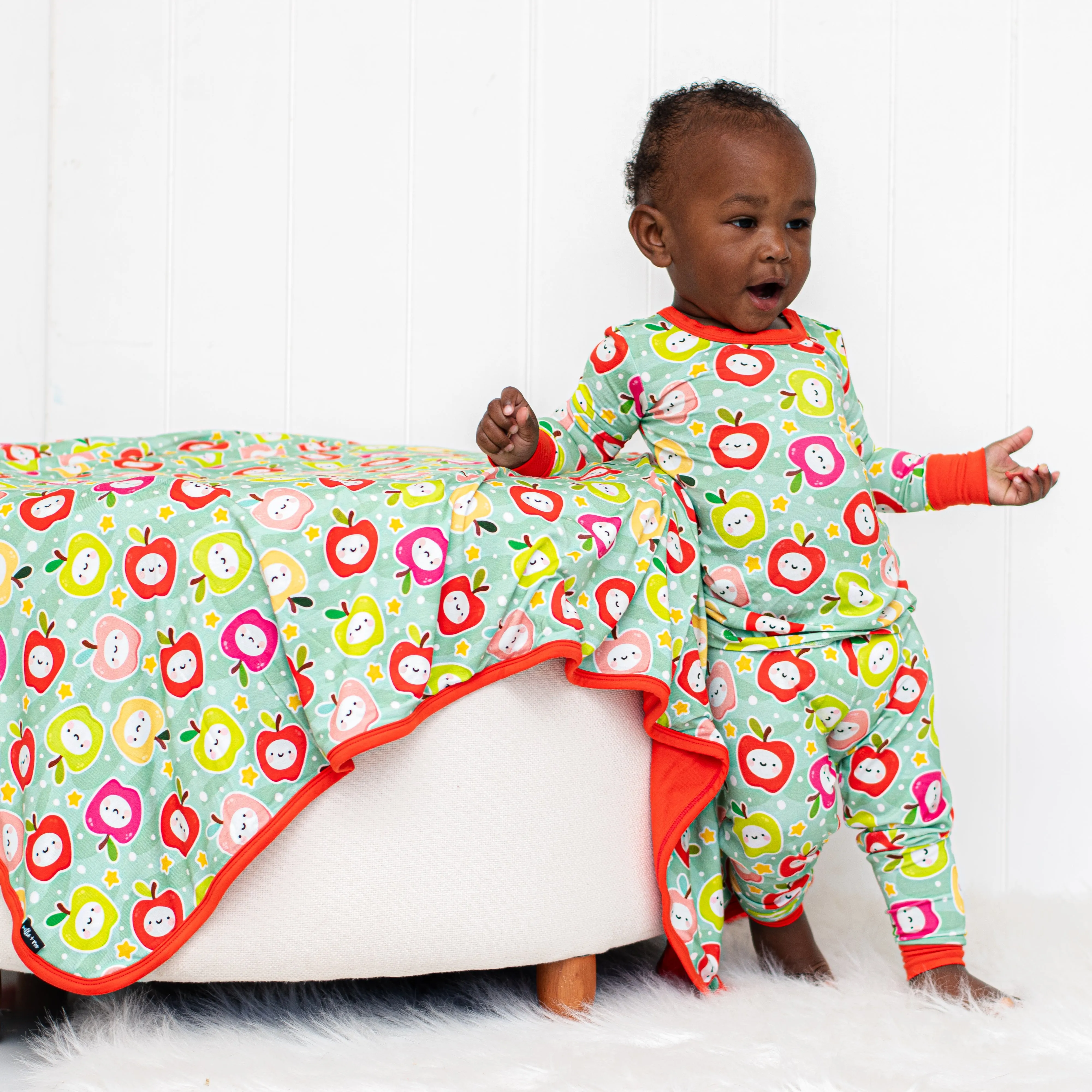 LONG SLEEVE 2 PIECE SETS- Kawaii Apple