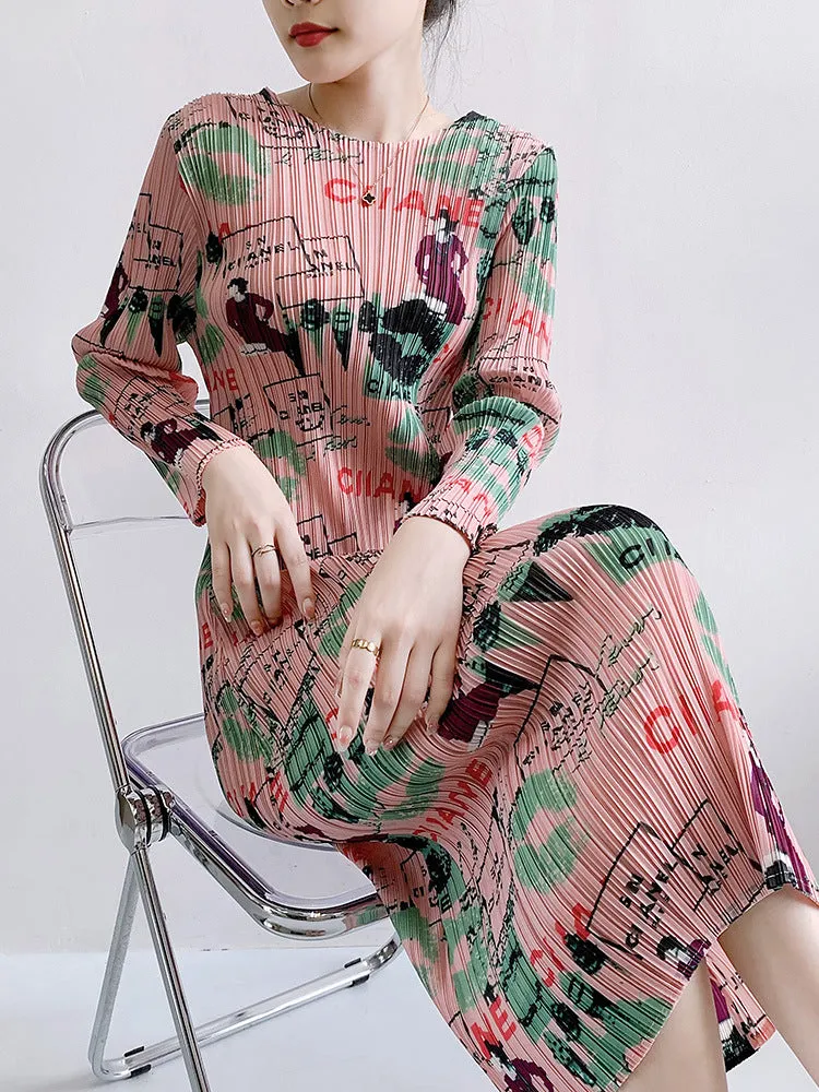Long Sleeved Pleated Printed Dress