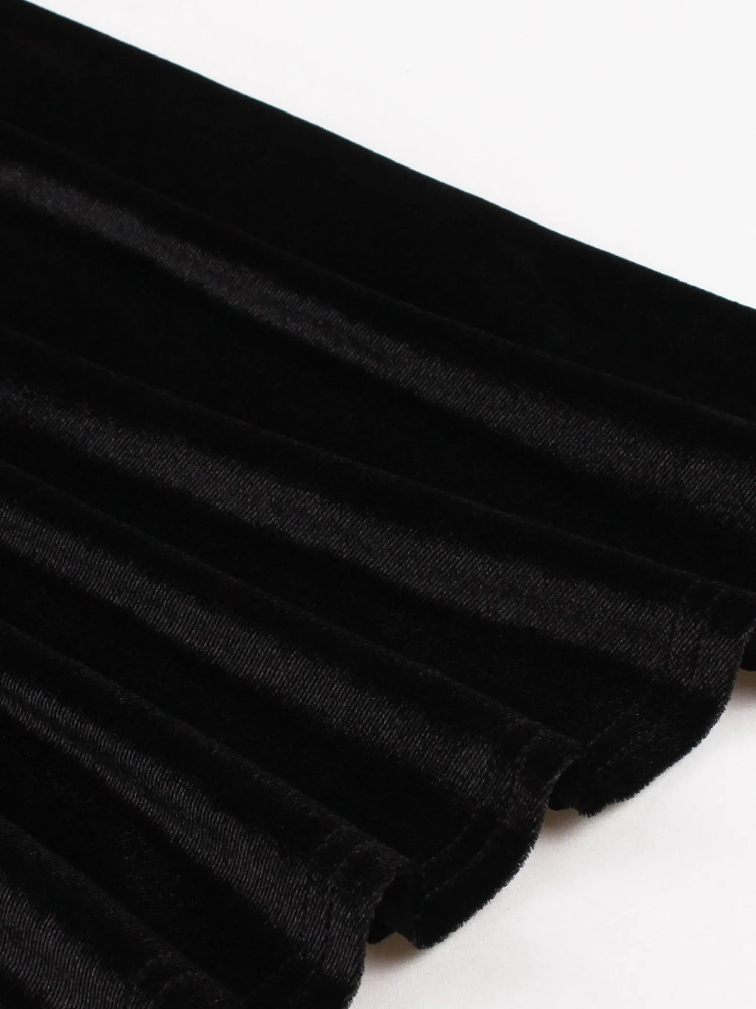 LVSANW Elegant party solid color black velvet temperament V-neck cinched waist slimming versatile long sleeved dress