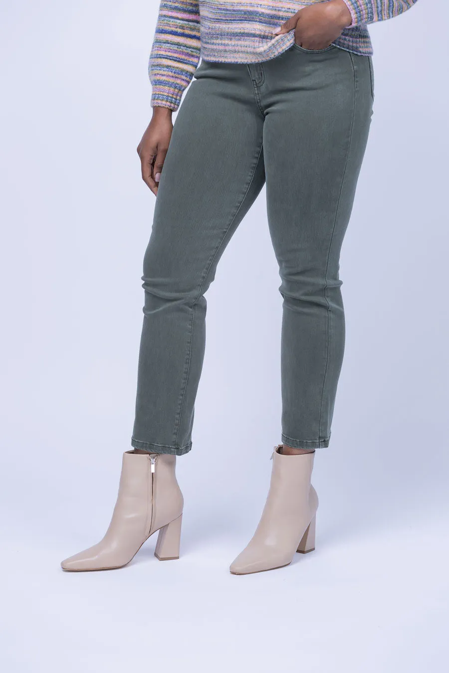 Nic Zoe 28" Colored Mid-Rise Jean in Briar