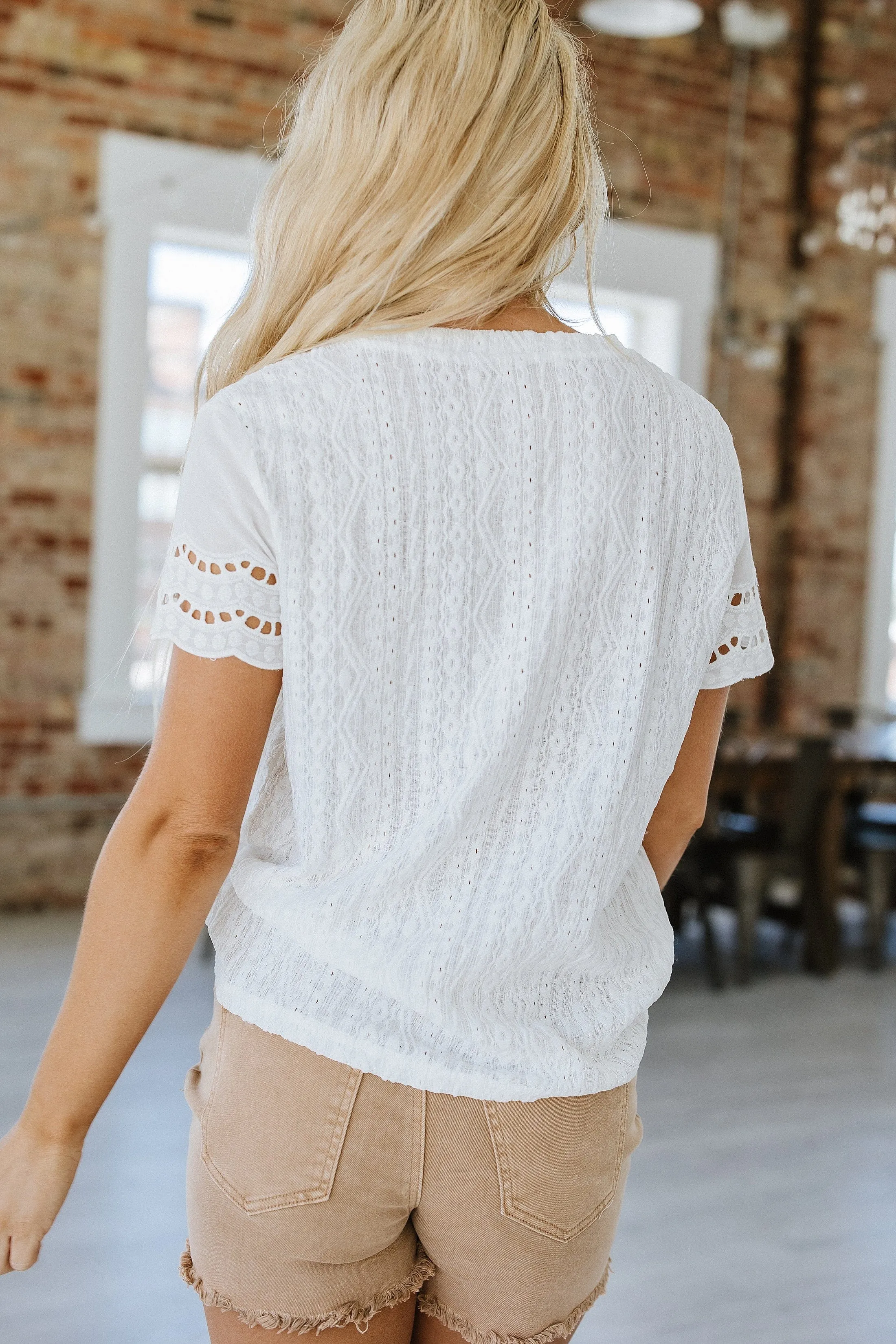 SALE - Manning Eyelet Short Sleeve Blouse | S-L