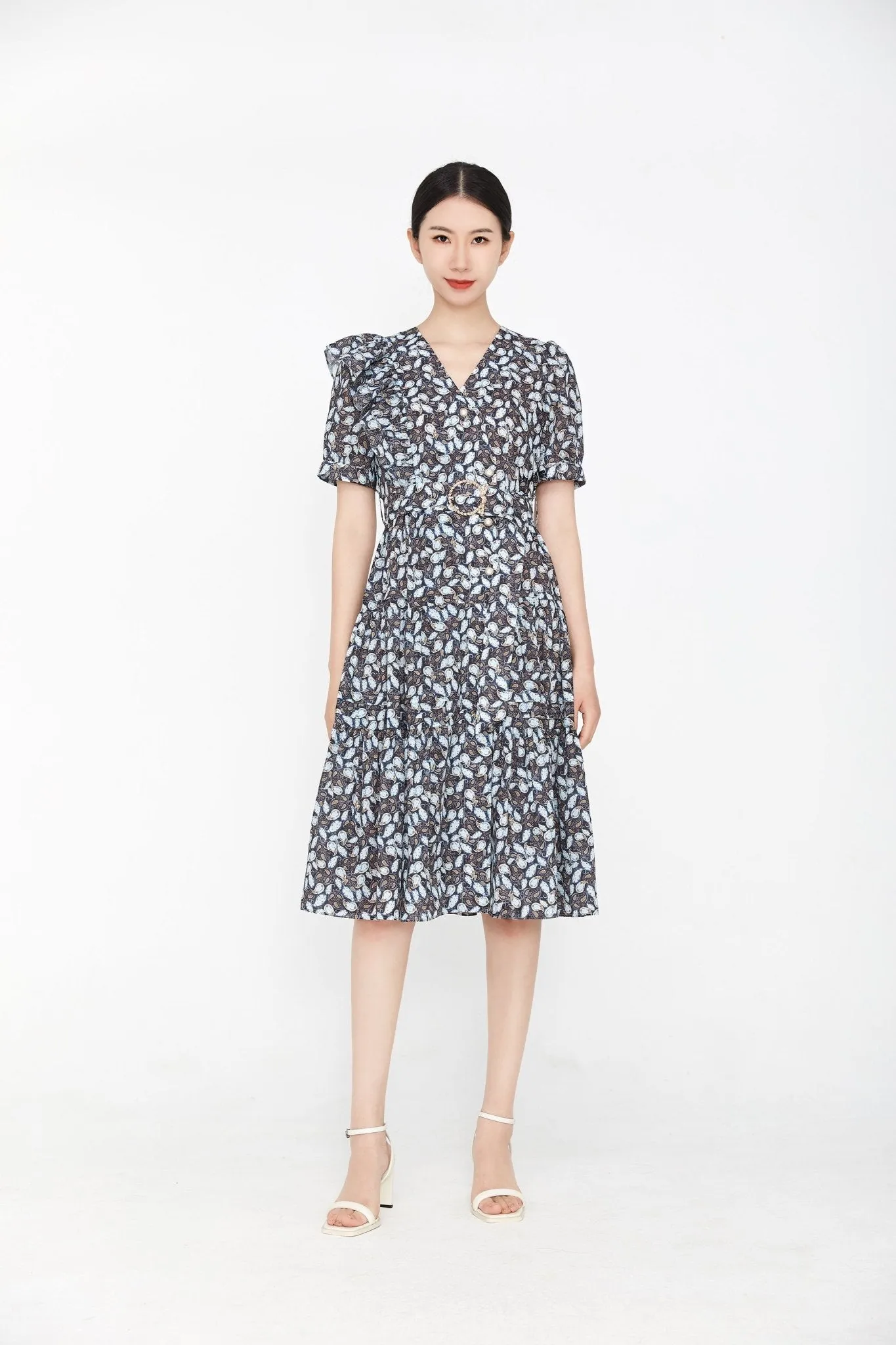 Short Puff Sleeve V Neck Ditsy Floral Dresses