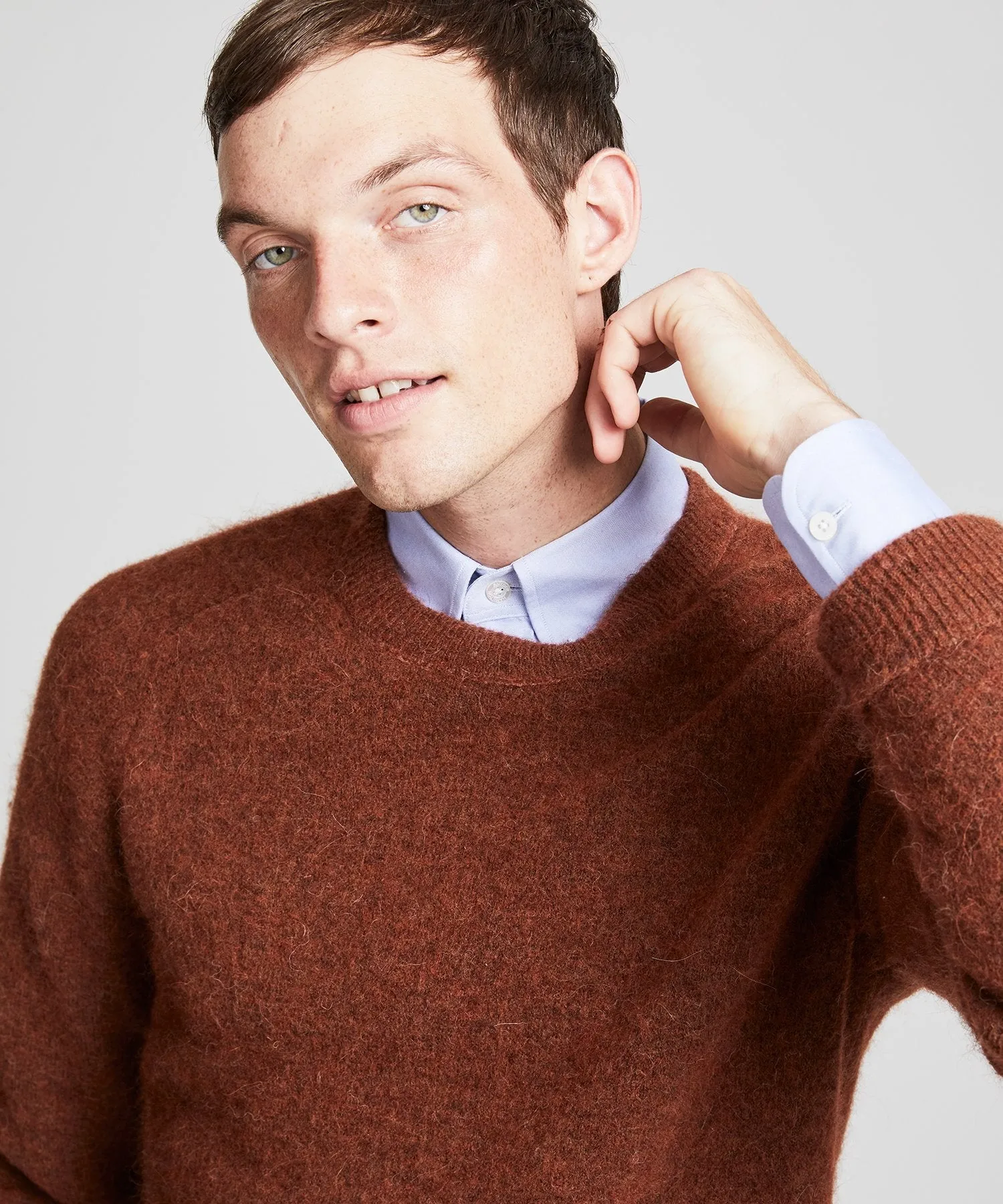 Solid Alpaca Crew in Brown Umber
