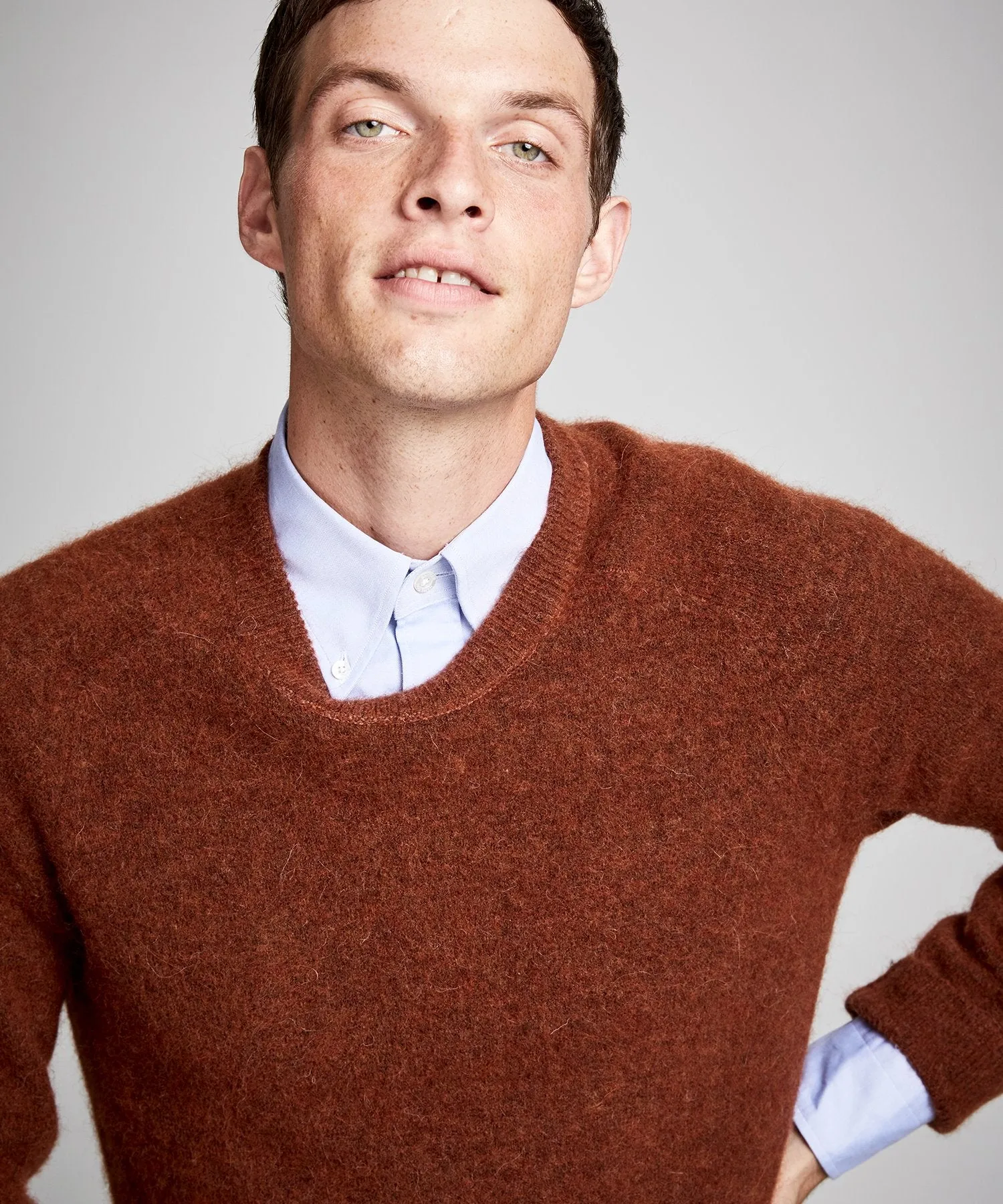 Solid Alpaca Crew in Brown Umber