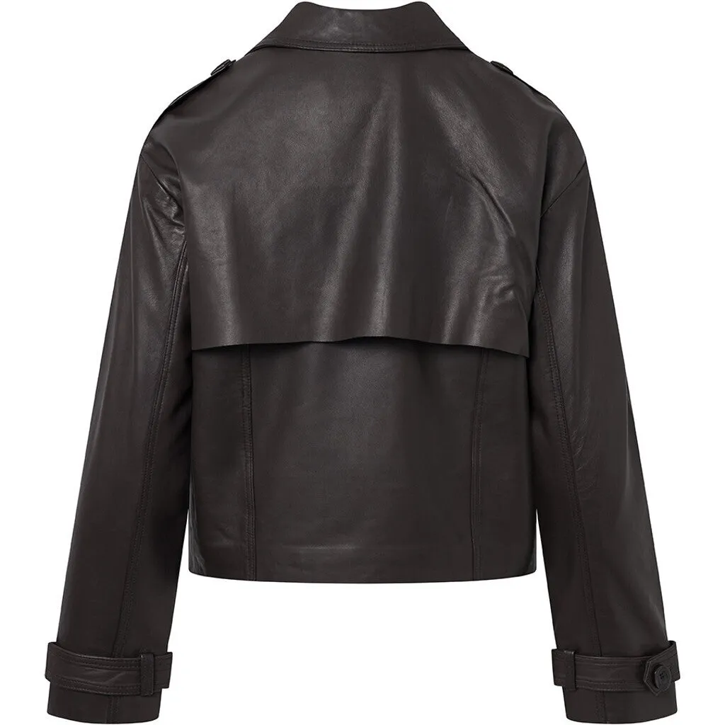 Trendy short May trenchcoat in soft leather / 51146 - Chocolate